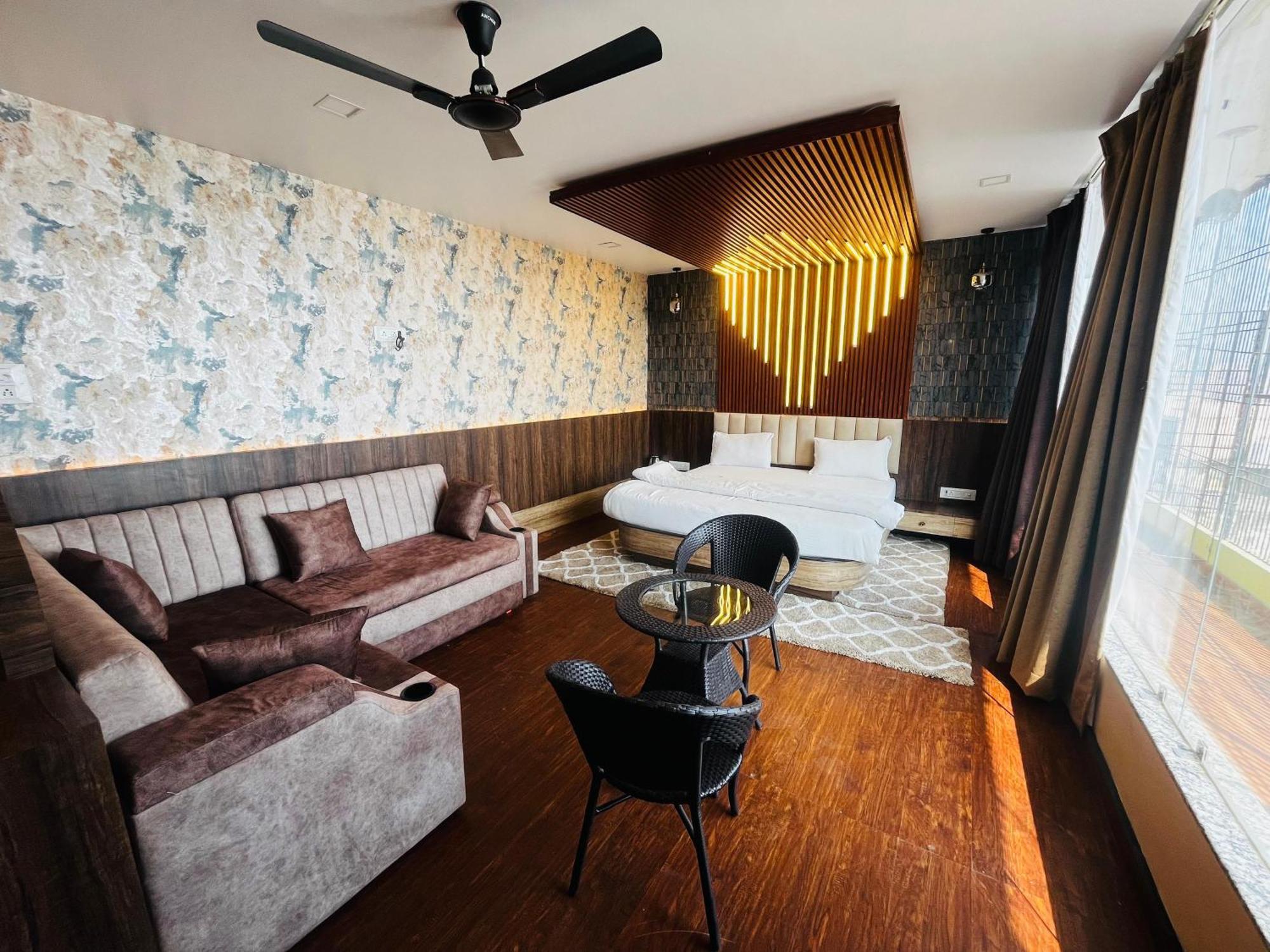 Ks Paying Guest House Varanasi Exterior photo
