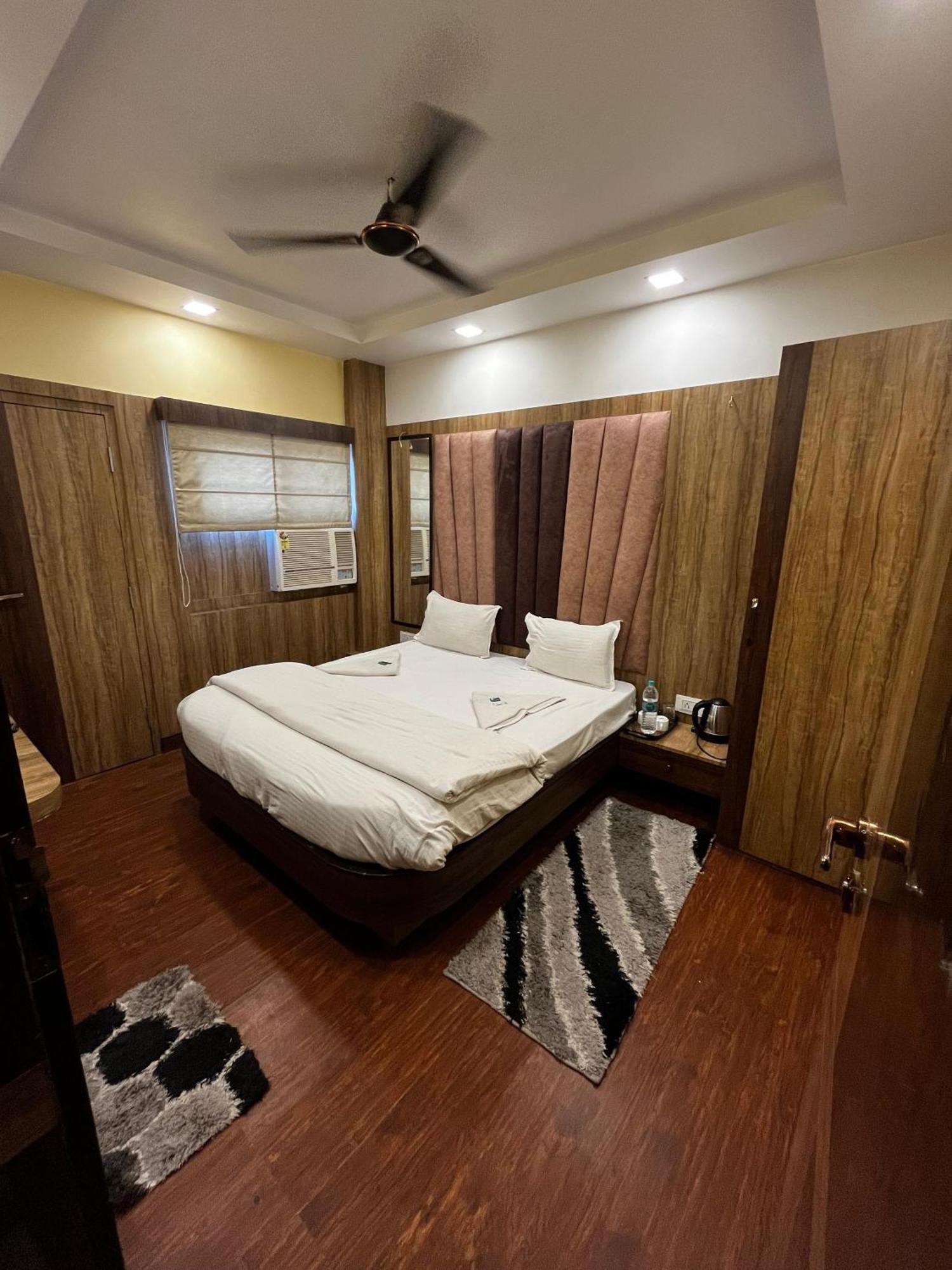 Ks Paying Guest House Varanasi Exterior photo